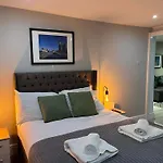 Jude\'S Place
